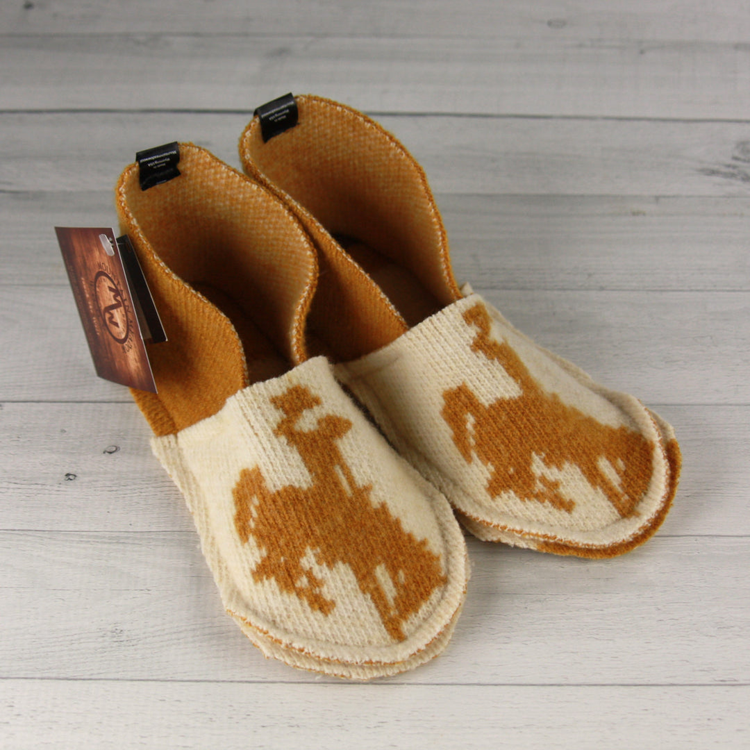 Unique Wool Slippers: Cozy and Sustainable Footwear